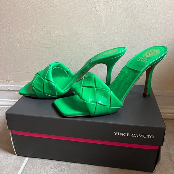 Vince Camuto Brelanie Green Heeled Mules - Picture 3 of 3
